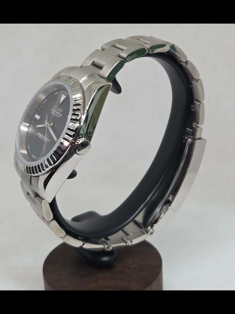 Custom 39mm Automatic Seiko Mod Watch Datejust Wimbledon Dial